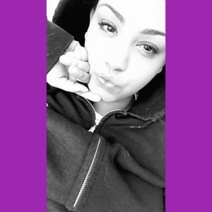 Meet your Posher, Celeste